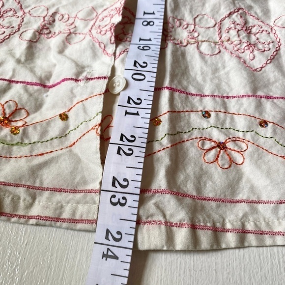 Kim Rogers Sleeveless Button Down Shirt with Embroidery - Picture 9 of 9